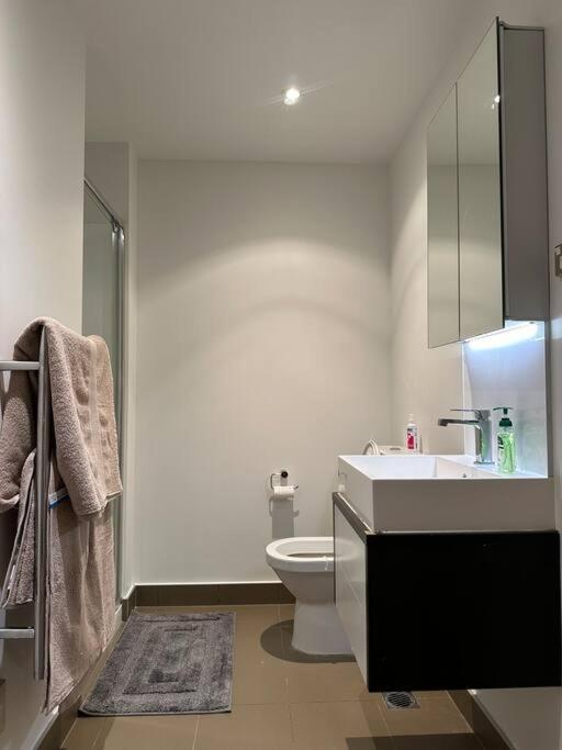 City Apartment With Sky Tower View Auckland Esterno foto